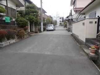 【前面道路含む現地写真】 | 川西市大和東１丁目18の13　中古ー戸建て