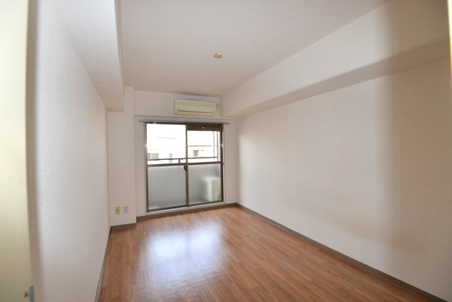 メゾン・ド・エミュウの居間・リビング