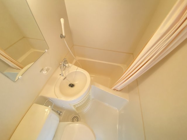 ライフイン芦屋弐番館の浴室