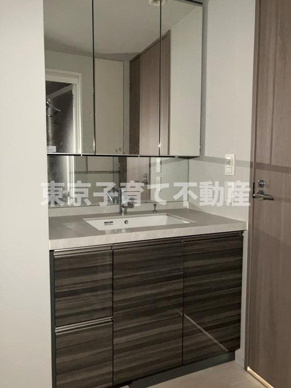 プレミスト文京千石の独立洗面台