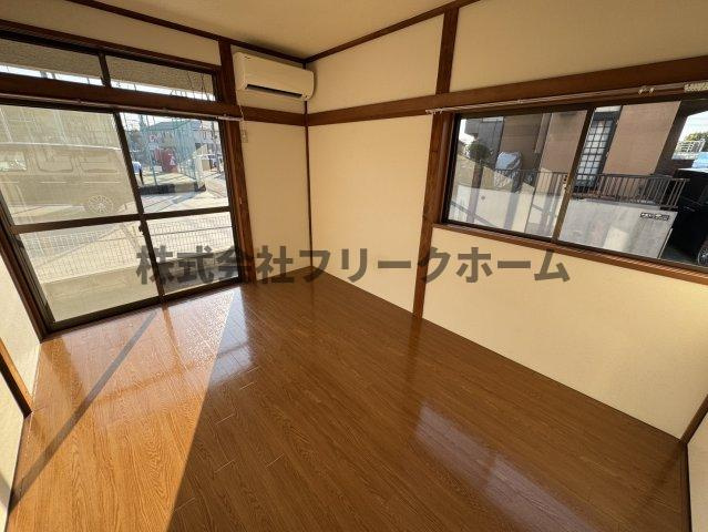 三鷹市牟礼１丁目のアパートの寝室