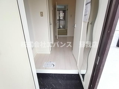 【玄関】 | YSコートA | 落ち着いた玄関です