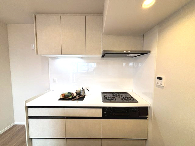 ライオンズガーデン狭山富士見のキッチン|キッチンはシンプルなデザインで、どんな家具にも合います！