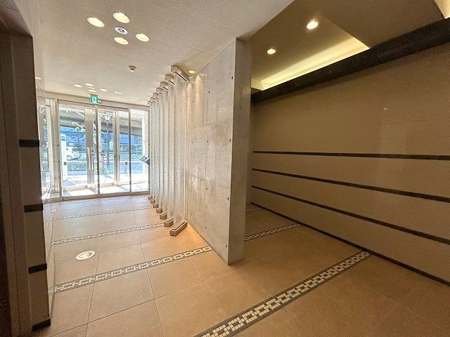 SERENITE新大阪のロビー