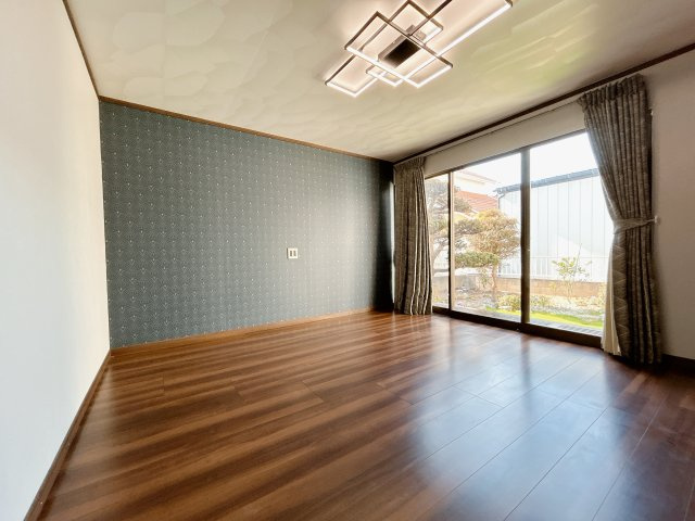 熊谷市葛和田の洋室