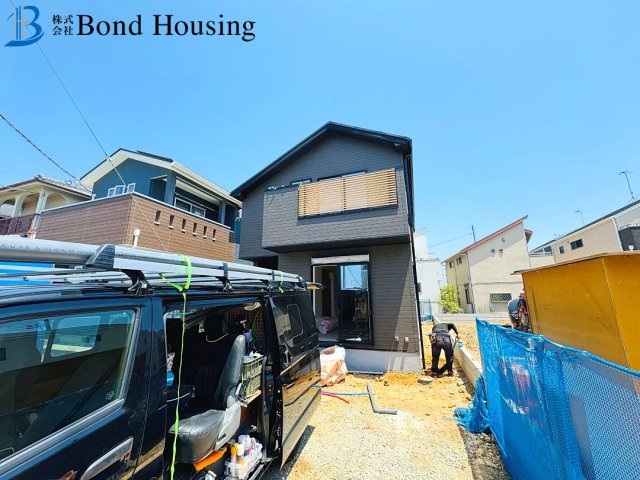 広々ランドリールーム・長期優良住宅・魚住町錦が丘　限定１棟の前面道路含む現地写真
