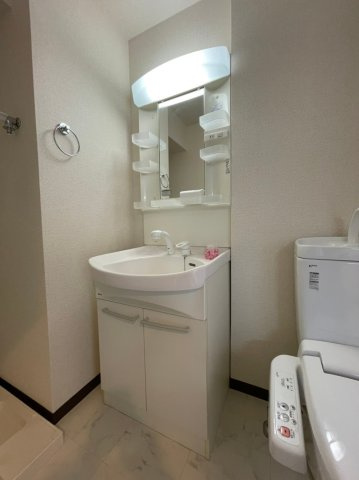 ヴァンデュール名古屋御器所　名古屋市賃貸　仲介手数料無料の洗面所