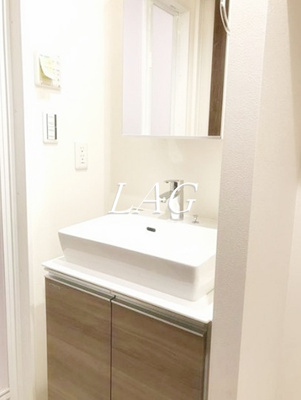 【洗面所】 | ウェルスクエアイズム下北沢 | 洗面台です。