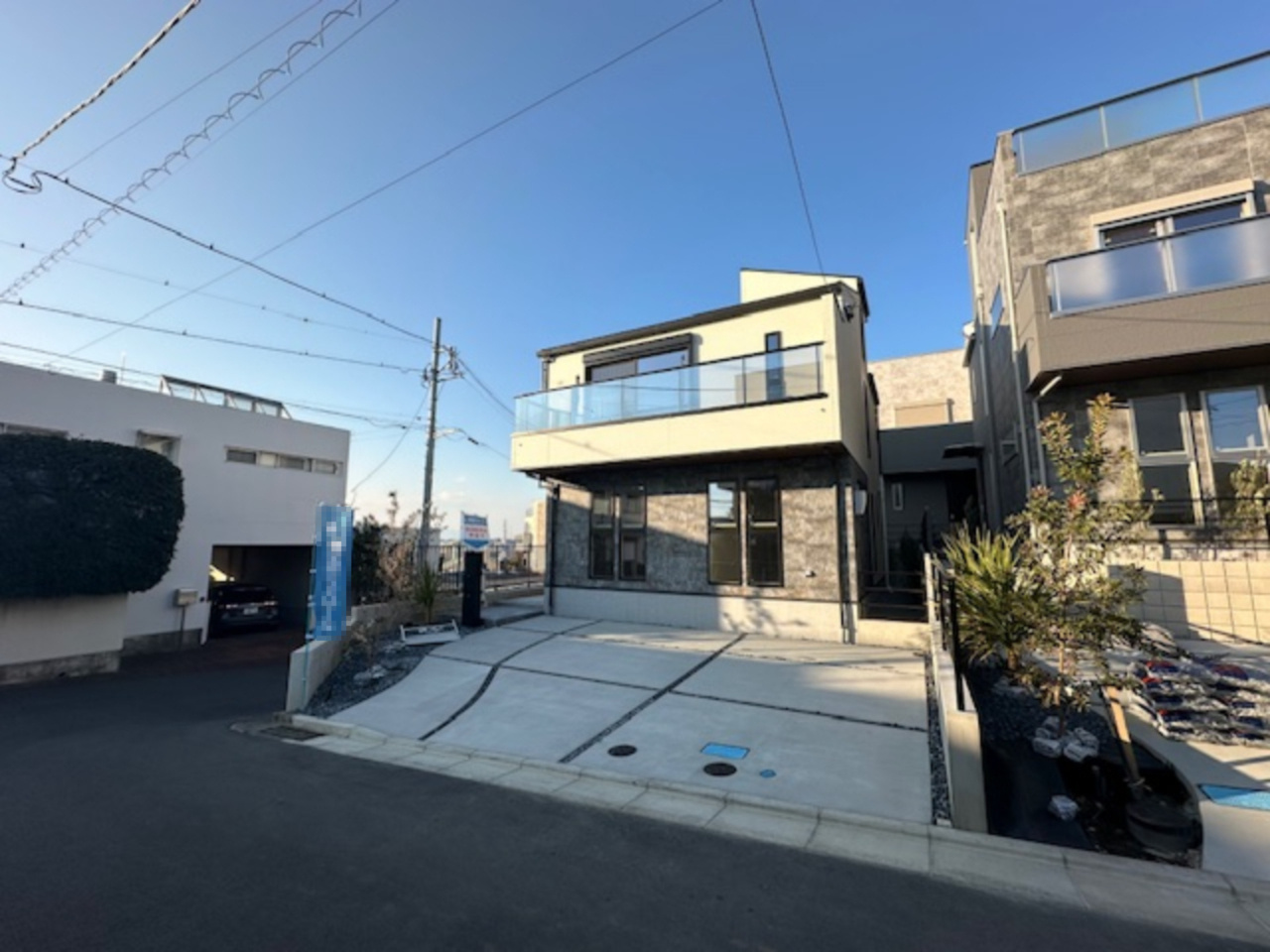 藤沢市片瀬山１丁目　新築戸建　全３棟