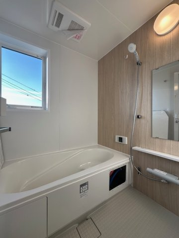 藤沢市片瀬山１丁目　新築戸建　全３棟の浴室|一坪タイプのユニットバス