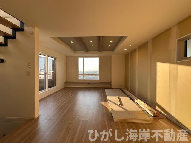 藤沢市片瀬山１丁目　新築戸建　全３棟のキッチン|18.9帖　LDK