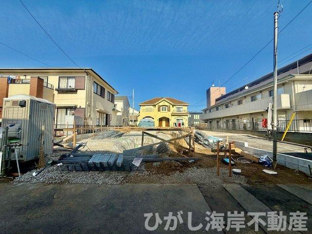 平塚市田村8丁目　新築戸建　全2棟の外観|1月26日撮影　建築中　現地外観