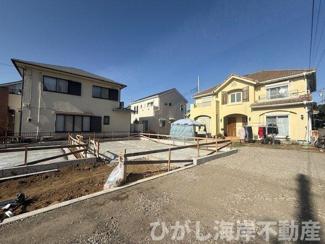 平塚市田村8丁目　新築戸建　全2棟の外観|1月26日撮影　建築中　現地外観