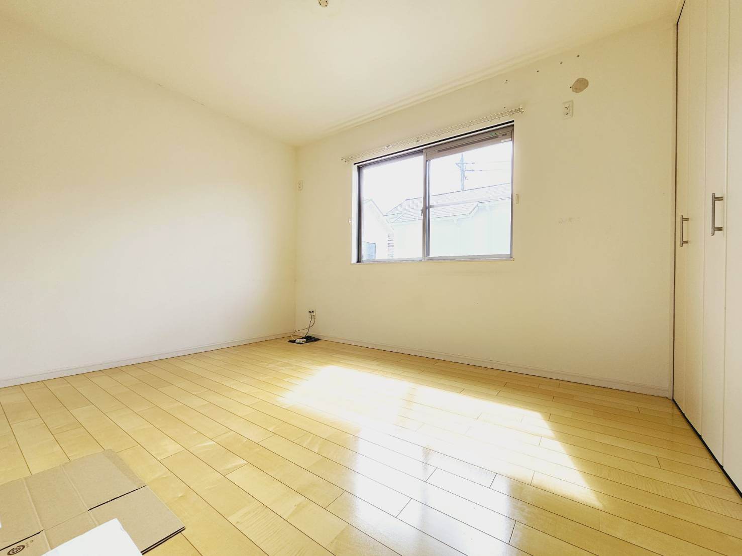 京地３丁目戸建の洋室|■2階洋室約6帖＋クローゼット