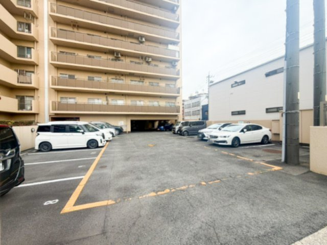 三旺ポートタウンの駐車場