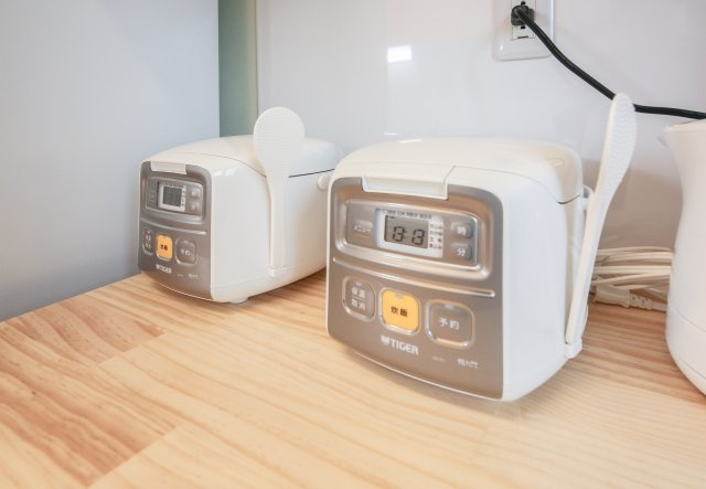 わんにゃんハウス国分寺のキッチン|調理家電が完備。初めての一人暮らし、一人暮らしの再スタートには助かりますね。