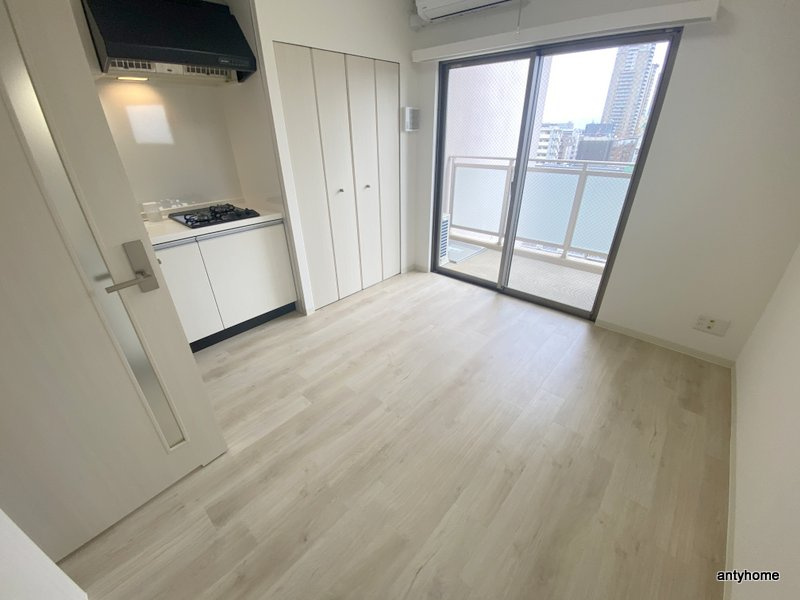 レジディア谷町　仲介手数料無料の居間・リビング