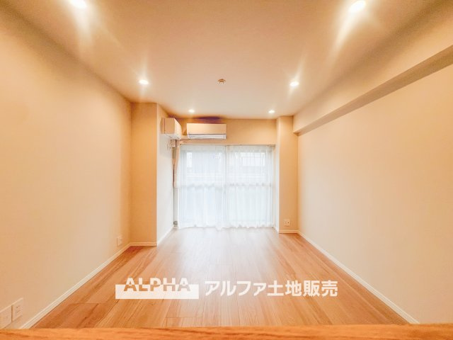 メゾンエクレーレ昭島の居間・リビング