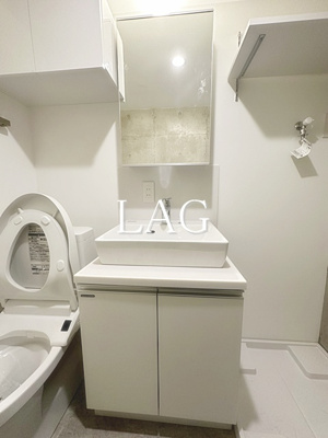 【洗面所】 | Ludens王子 | 洗面台です。