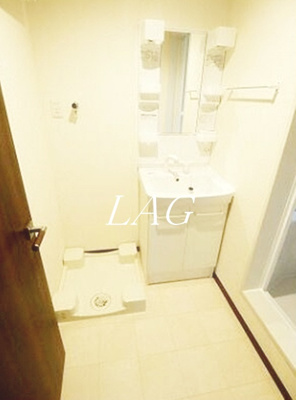 【洗面所】 | エバーグリーン | 独立洗面台です。