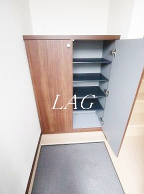 【玄関】 | エバーグリーン | 玄関です。