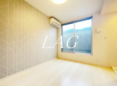 【居間・リビング】 | バーミープレイス平井 | 洋室のお部屋です。