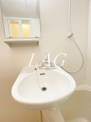 【洗面所】 | バーミープレイス平井 | 洗面台です。
