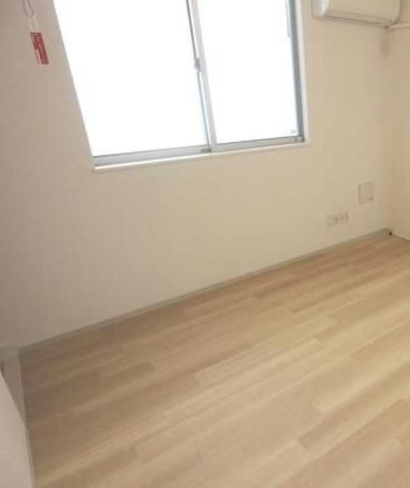 Terrace世田谷上町　ペット相談　ルームシェア相談　バイク置き場の居間・リビング