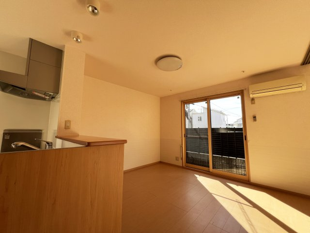 ブルージュあざみの居間・リビング