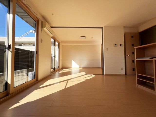 ブルージュあざみの居間・リビング