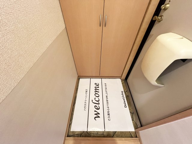 ブルージュあざみの玄関