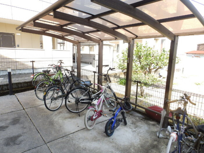 ブルージュあざみのその他共用部分|駐輪場
