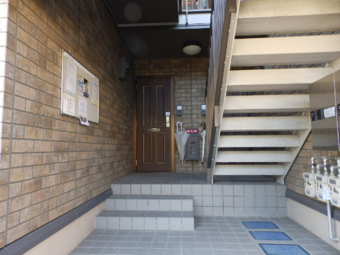 ブルージュあざみのエントランス|エントランス