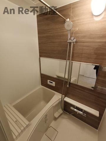 川口市南鳩ヶ谷３丁目のアパートの浴室