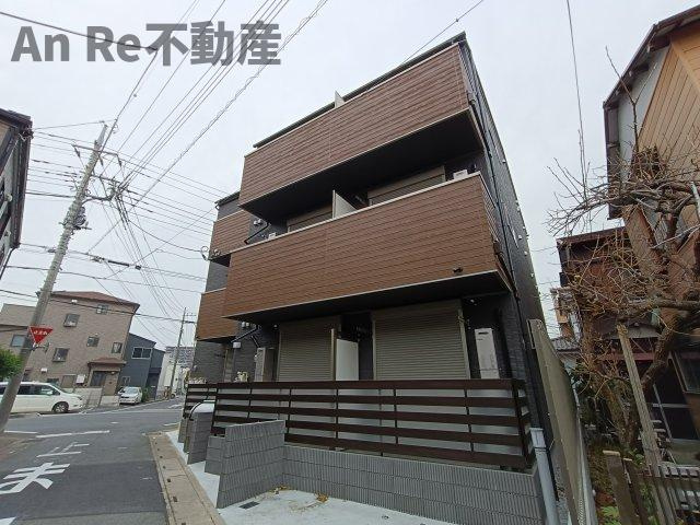 川口市南鳩ヶ谷３丁目のアパート