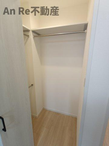 川口市南鳩ヶ谷３丁目のアパートの収納
