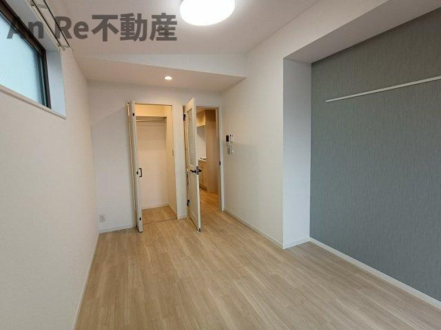 川口市南鳩ヶ谷３丁目のアパートの寝室