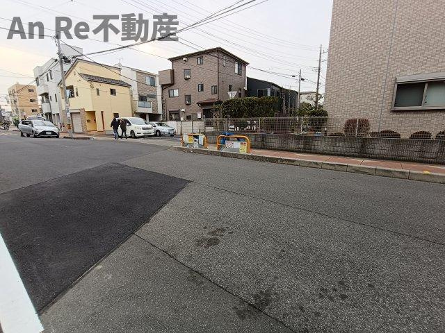川口市南鳩ヶ谷３丁目のアパートの周辺