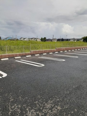 【駐車場】 | ジリータＣ | 駐車場完備です