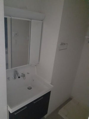 【洗面所】 | ジリータＣ | 広い洗面スペース