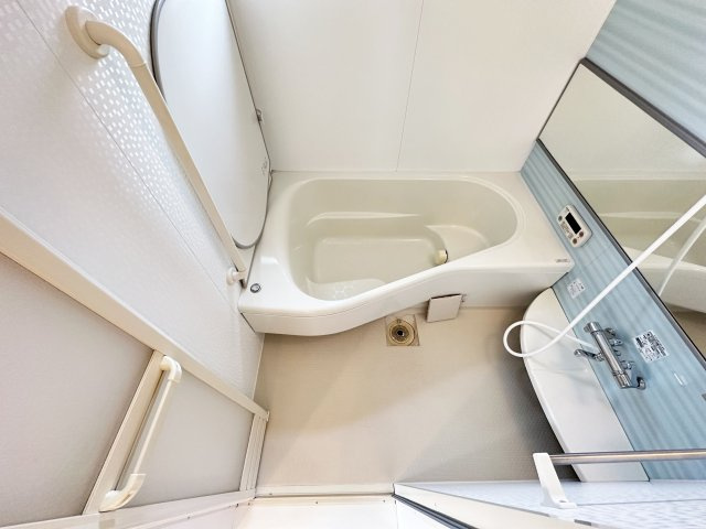 ローズコート北金田の浴室