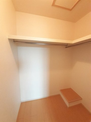 【収納】 | エクセレント・ネサキＤ | 大きなものも収納できそうです