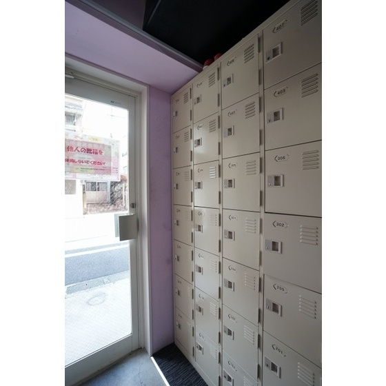 プティアムス　スカイツリー前のエントランス|シューズボックス