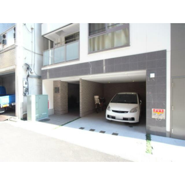 リブリ・うえのの駐車場