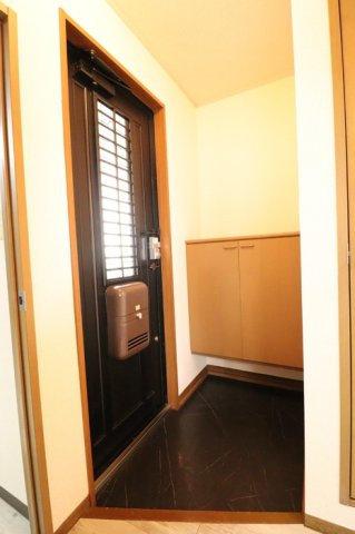 プライムガーデンの玄関