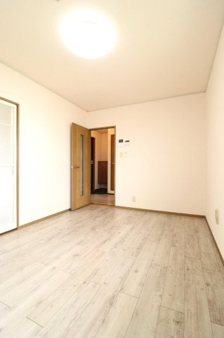 プライムガーデンの居間・リビング