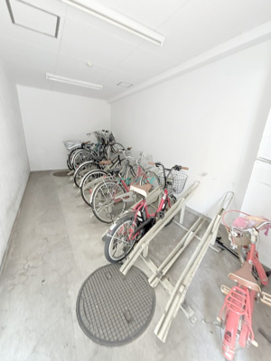  | フローレンス森山