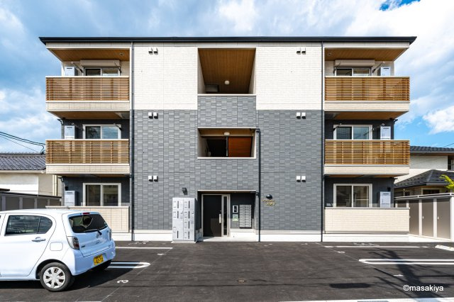 プランタン若里Ⅴの外観