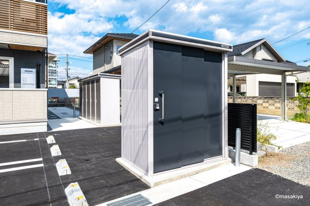 プランタン若里Ⅴのエントランス