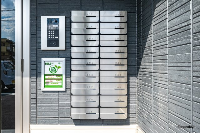 プランタン若里Ⅴのエントランス